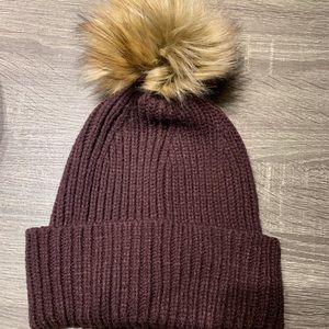 Burgundy Pom toque